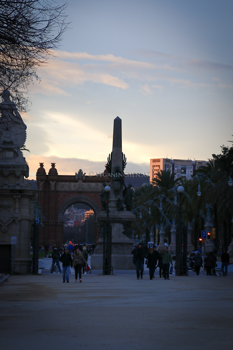 Arc de Triomf Barcelona veganinchen